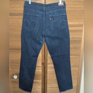 Women's Levi's